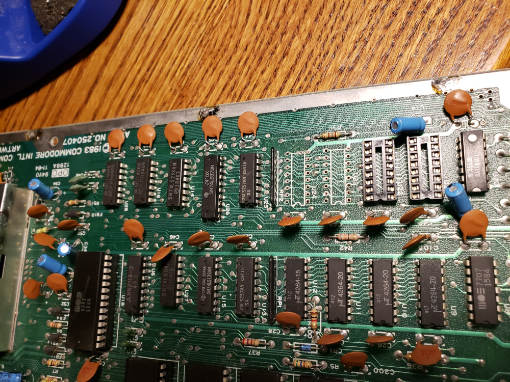 /images/commodore_board_1_web.jpg